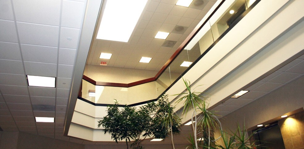 More Photos Of 4200 Cantera Dr, Warrenville Business Park For Sale
