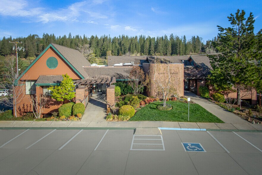 Primary Photo Of 1061 E Main St, Grass Valley Medical For Sale
