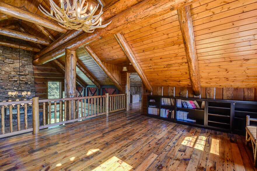 More Photos Of 5771 US Highway 45, Land O Lakes Office For Sale