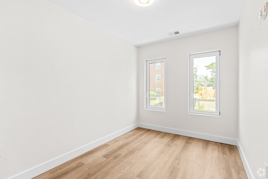 More Photos Of 1415 Young St SE, Washington Multifamily For Sale