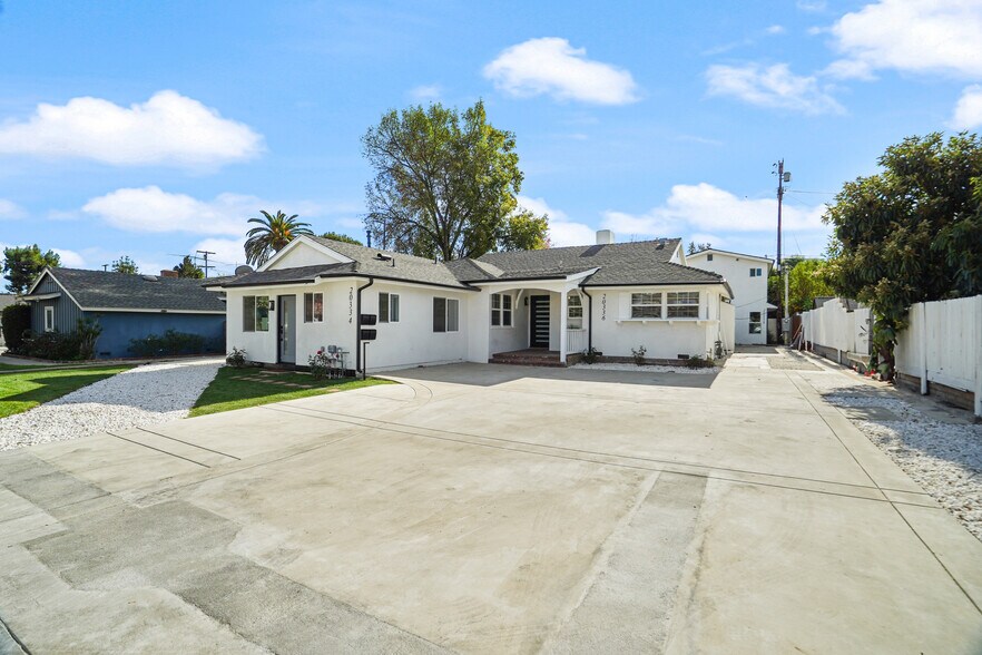 More Photos Of 20336 Cantara St, Winnetka Apartments For Sale