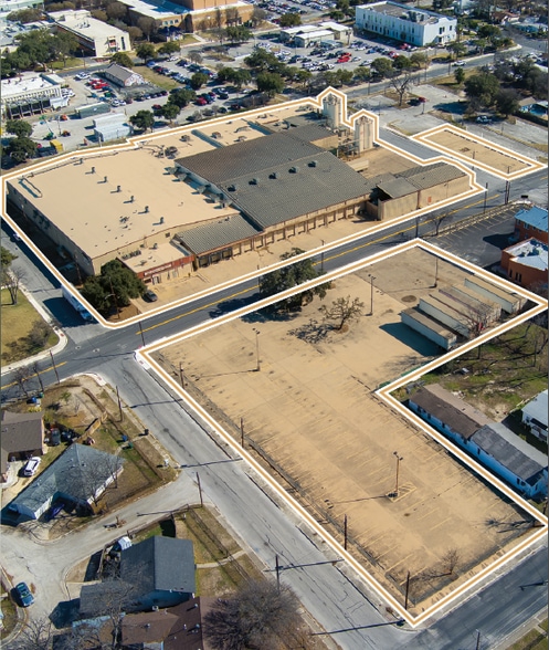 More Photos Of 602 S Gevers St, San Antonio Food Processing For Sale