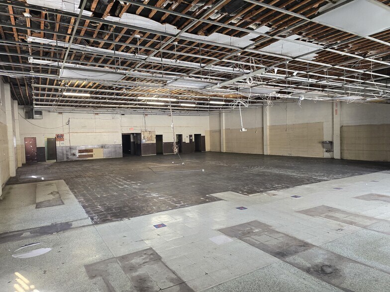 More Photos Of 296 5th Ave, Upland Freestanding For Sale