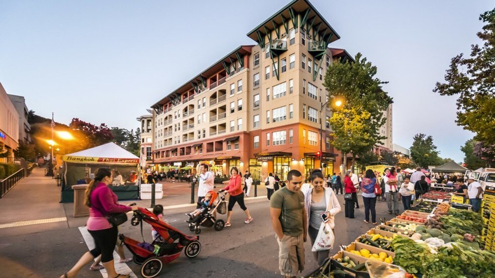 More Photos Of 992-998 4th St, San Rafael Unknown For Lease