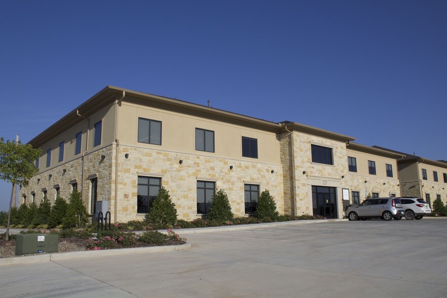 More Photos Of 225 Lilac Dr, Edmond Office For Lease