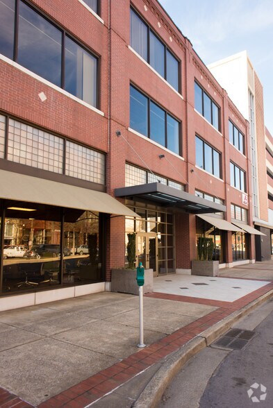 Primary Photo Of 631 Broad St, Chattanooga Office For Lease
