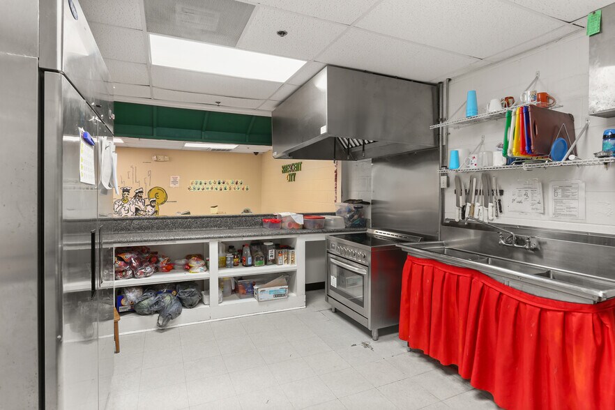 More Photos Of 321 S Dorgenois St, New Orleans Schools For Sale