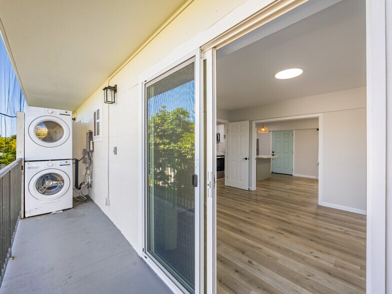 More Photos Of 54 Maluniu Ave, Kailua Apartments For Sale