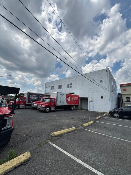 More Photos Of 37 Stefanic Ave, Elmwood Park Warehouse For Sale