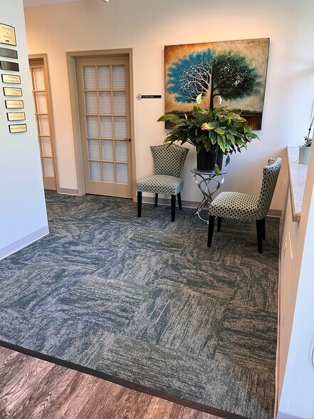 More Photos Of 200 Bailey Dr, Stewartstown Office For Lease