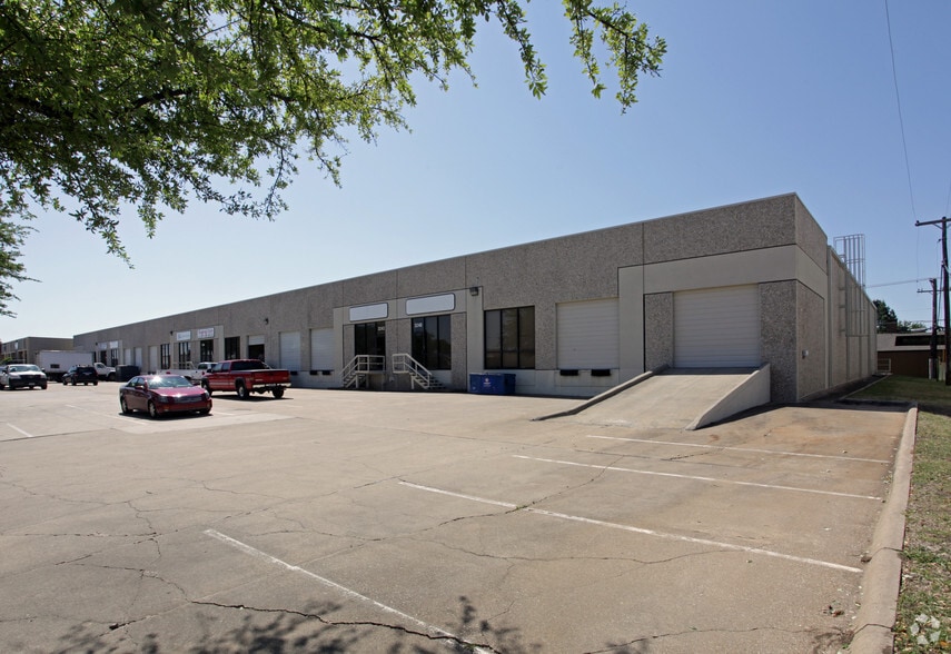 Primary Photo Of 3240-3254 Garden Brook Dr, Farmers Branch Light Distribution For Lease