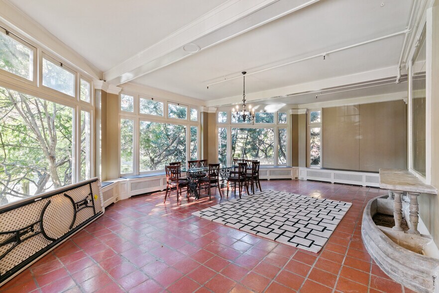 More Photos Of 6399 Drexel Rd, Philadelphia Apartments For Lease