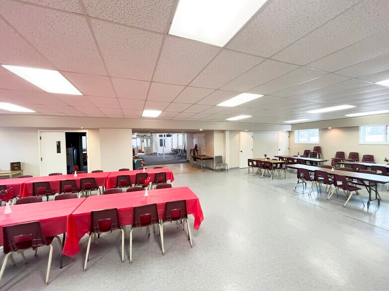 More Photos Of 12274 Guelph Line, Milton Specialty For Sale