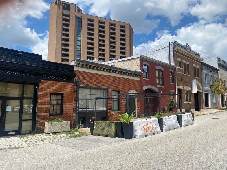 More Photos Of 1010 Morton St, Baltimore Freestanding For Lease