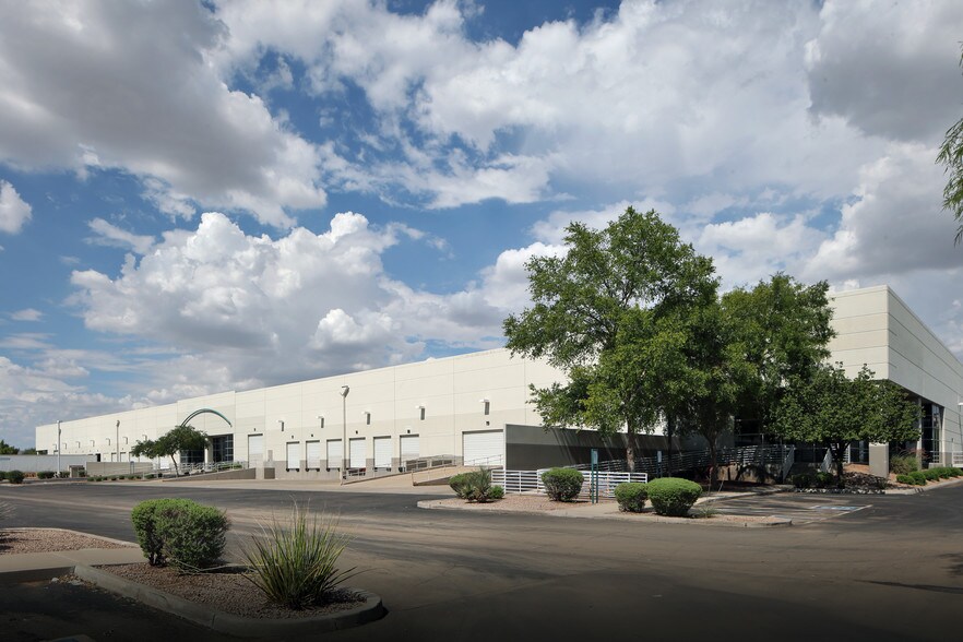More Photos Of 4535 E Elwood St, Phoenix Warehouse For Lease