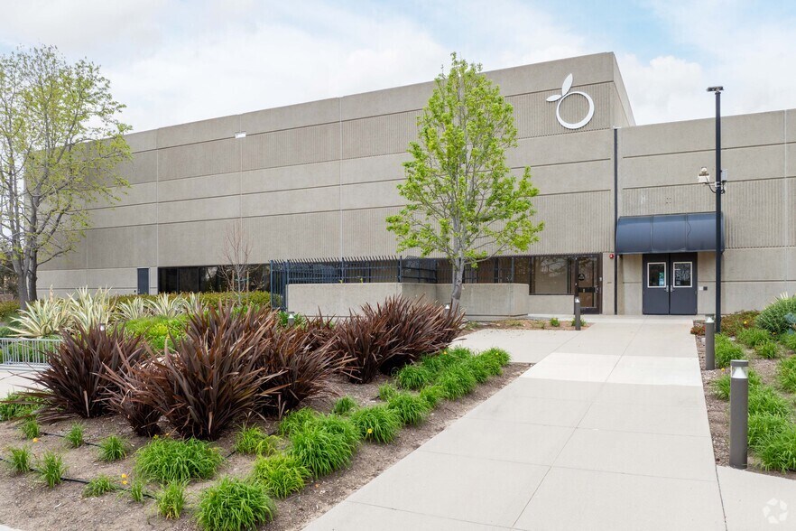 More Photos Of 71 S Los Carneros Rd, Goleta Research And Development For Lease