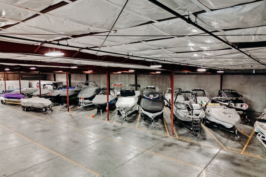 More Photos Of 309 W Riverside Dr, Parker Specialty For Sale