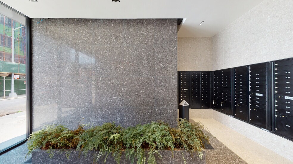 More Photos Of 500 Dekalb Ave, Brooklyn Office For Lease