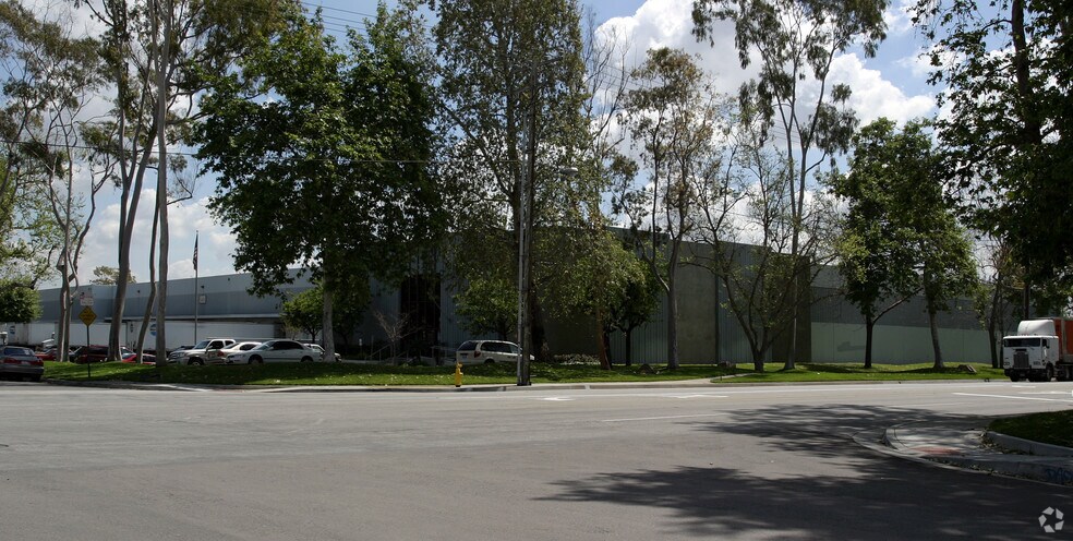 More Photos Of 13012 Midway Pl, Cerritos Warehouse For Lease