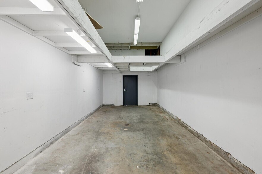 More Photos Of 2475 Bluebell Dr, Santa Rosa Industrial For Lease
