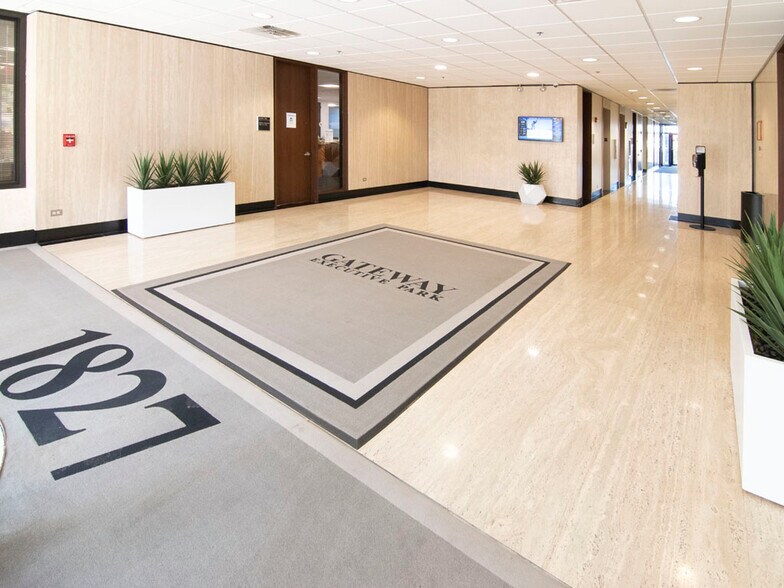 More Photos Of 1827 Walden Office Sq, Schaumburg Office For Lease