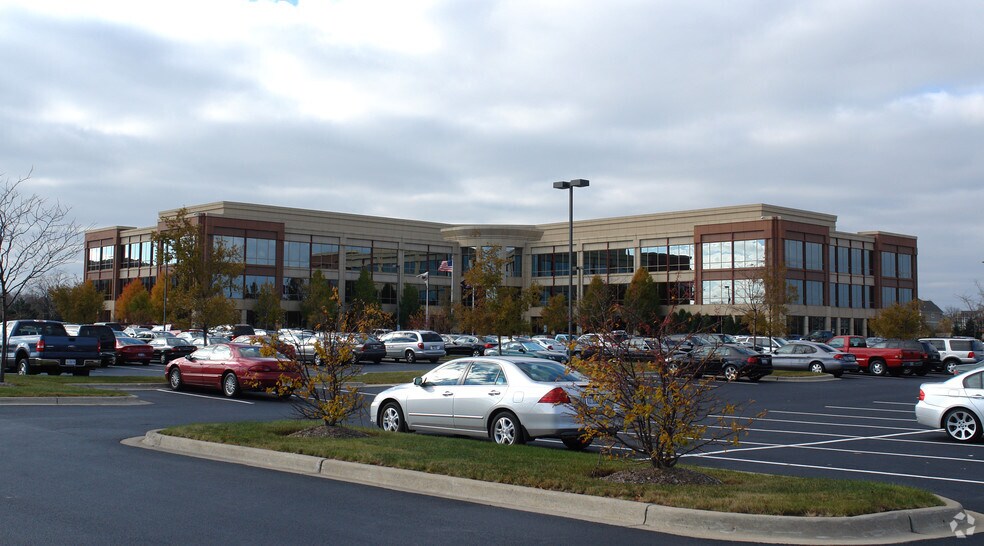 More Photos Of 600 N Field Dr, Lake Forest Business Park For Sale