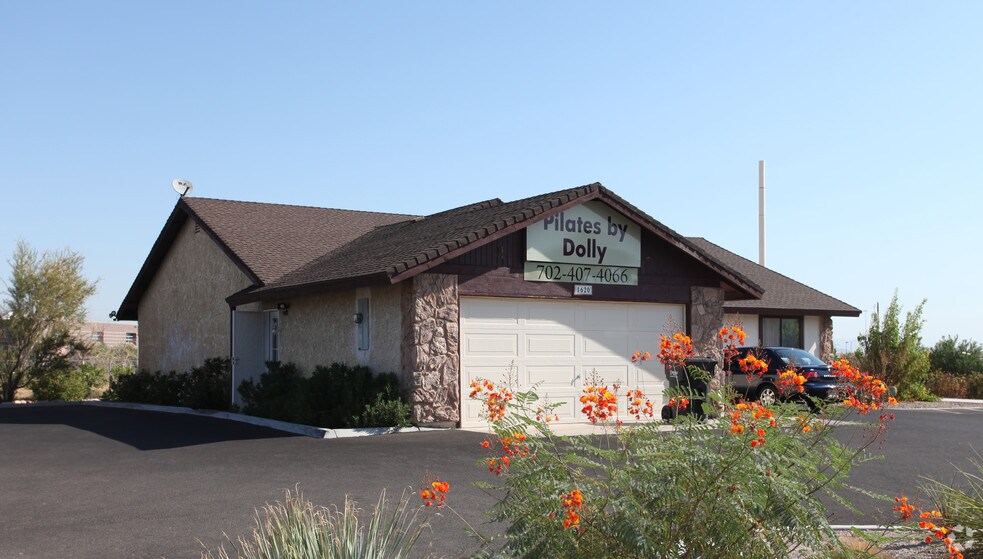 Primary Photo Of 1620 E Serene Ave, Las Vegas Freestanding For Sale