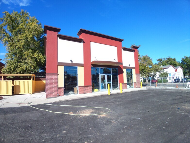 More Photos Of 605 10th St, Marysville General Retail For Sale