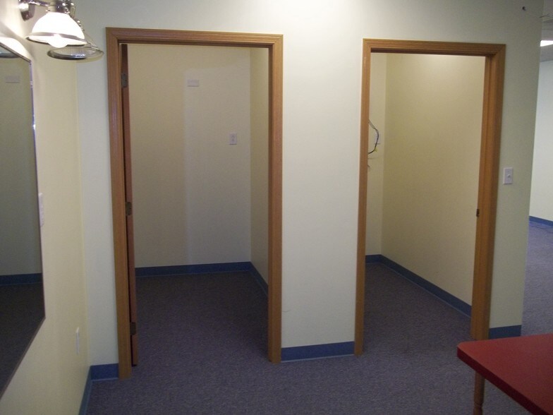 More Photos Of 4510 N Illinois St, Swansea General Retail For Sale