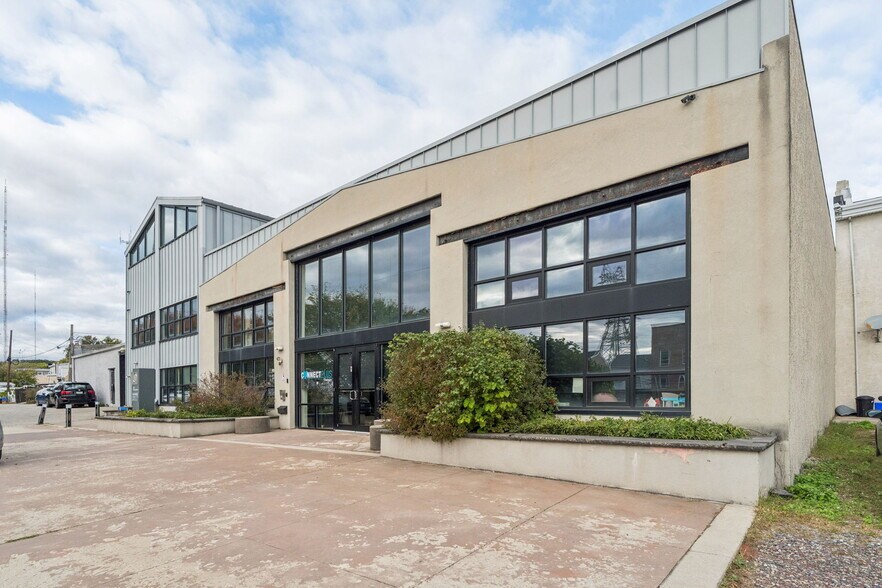 More Photos Of ,  Unknown For Sale