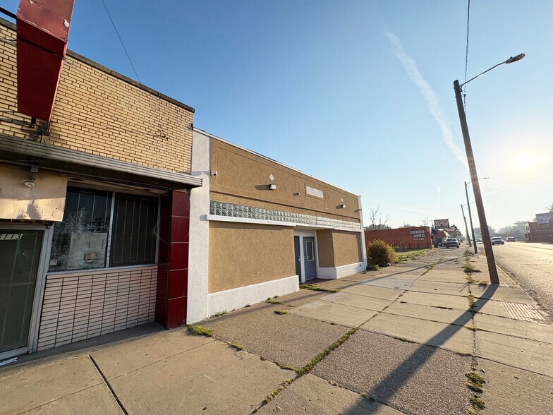 More Photos Of 5117-5121 E 7 Mile Rd, Detroit Storefront For Sale