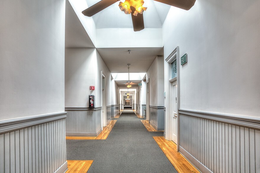 More Photos Of 600-656 5th Ave, San Diego Storefront Retail Office For Lease