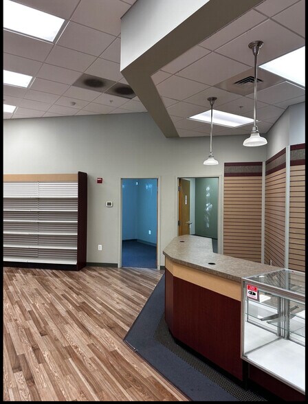 More Photos Of 525 Amherst St, Winchester Medical For Lease