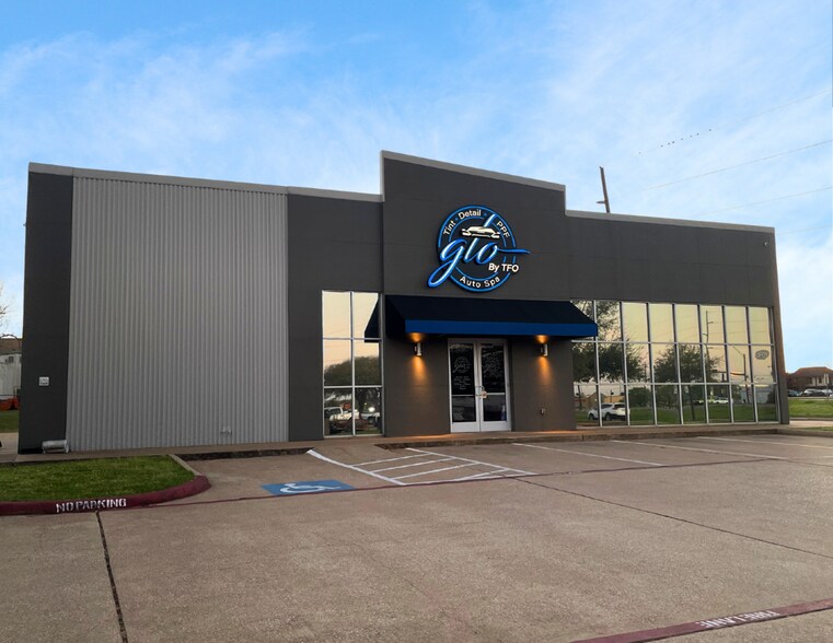 More Photos Of 2144 Harvey Mitchell Pky S, College Station Freestanding For Sale