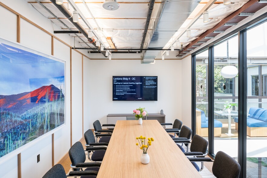 More Photos Of 3000 W Olympic Blvd, Santa Monica Office For Lease