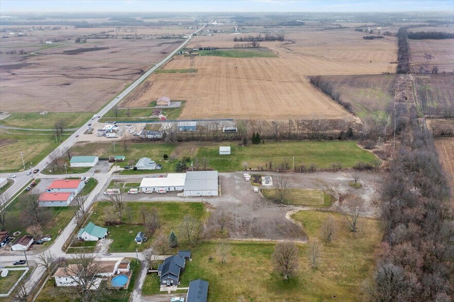 More Photos Of 6886 Wishart St, Huntsville Light Distribution For Lease