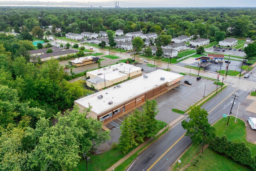More Photos Of 5058 S Waverly Rd, Lansing Freestanding For Lease