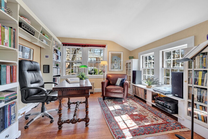 More Photos Of 126 Westbourne Ter, Brookline Multifamily For Sale
