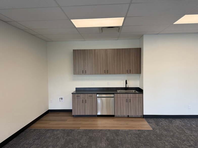 More Photos Of 3970 E Bijou St, Colorado Springs Industrial For Lease