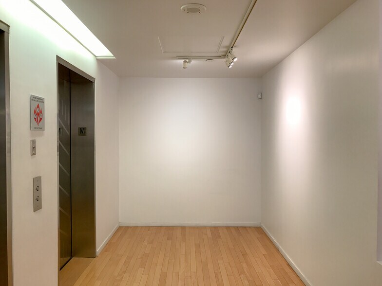 More Photos Of 2100 Ponce De Leon Blvd, Coral Gables Office For Lease