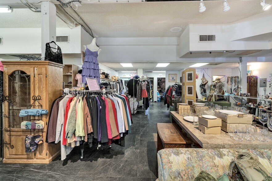 More Photos Of 56300 29 Palms Hwy, Yucca Valley Medical For Sale