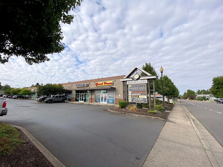More Photos Of 122-148 Chemawa Rd N, Keizer Freestanding For Lease