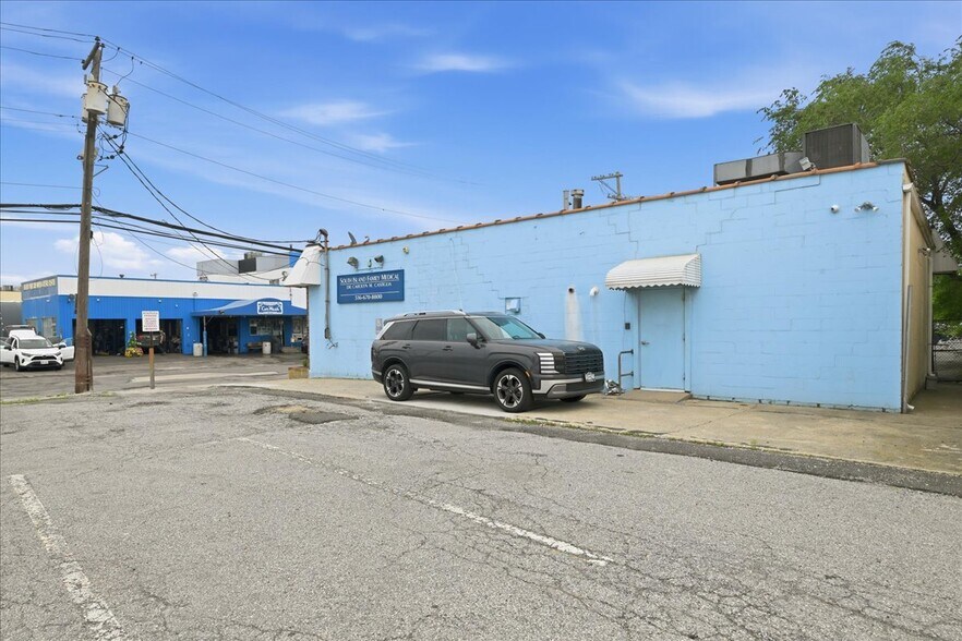 More Photos Of 3 California Pl S, Island Park Medical For Sale