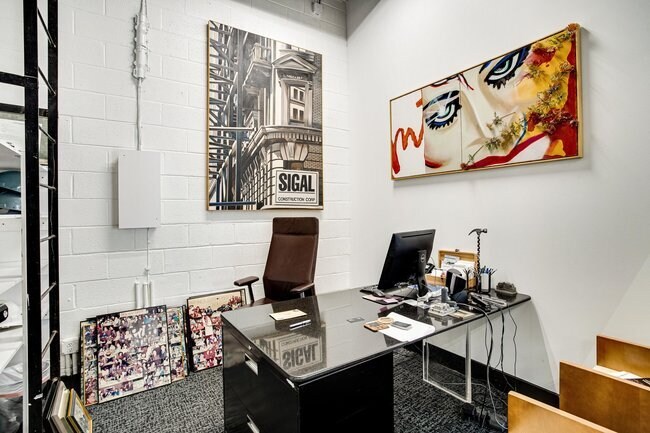 More Photos Of 3020 Yost Pl NE, Washington Flex For Lease