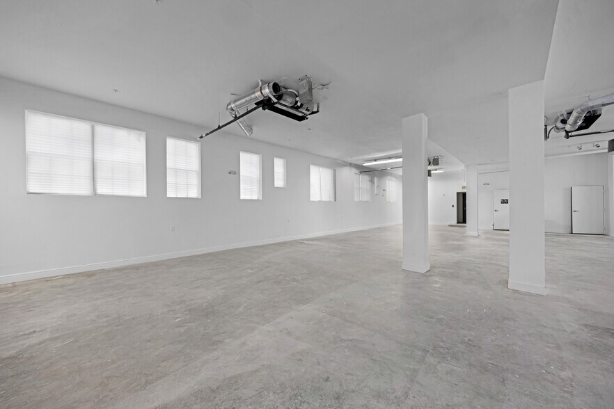 More Photos Of 727 Collins Ave, Miami Beach Apartments For Sale