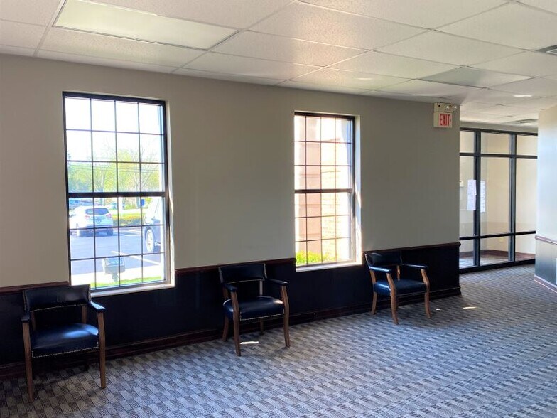 More Photos Of 1475-1495 W Main St, Tipp City Medical For Lease