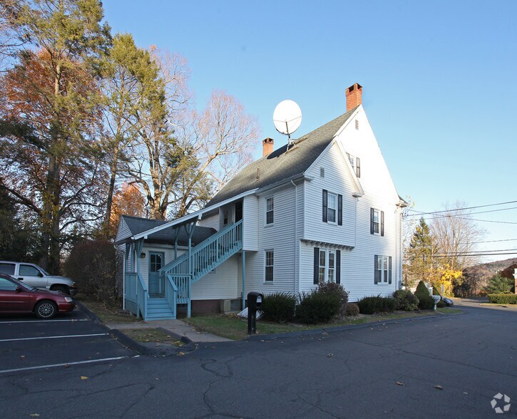 More Photos Of 883 Hopmeadow St, Simsbury Unknown For Lease