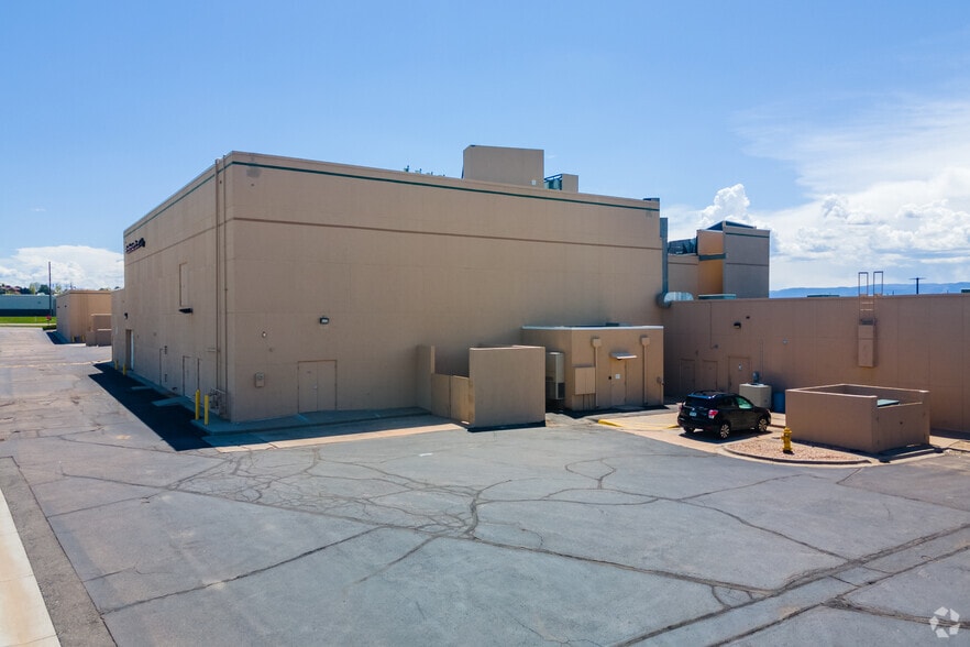 More Photos Of 8110-8292 S University Blvd, Centennial Unknown For Lease