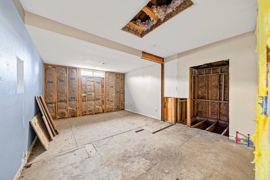 More Photos Of 123 2nd St, Elko Office For Sale
