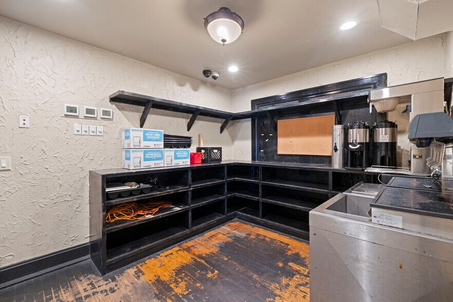 More Photos Of , Tampa General Retail For Sale